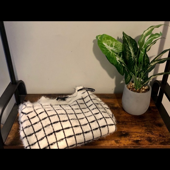 FOREVER 21 Fuzzy & Warm Black & White Sweater_SM - Picture 7 of 11